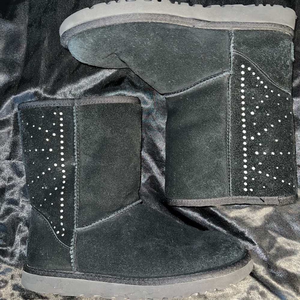 UGG Women’s Classic Short Studded Boot